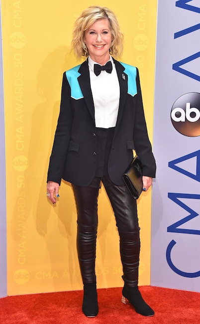Olivia Newton-John, 2016 CMA Awards